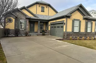 4863 N Shady Bend Ln, Lehi, UT 84043 - Photo 2