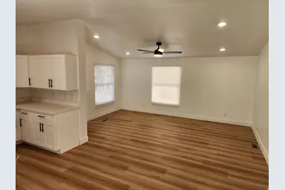 75 W 250 N #110, Clearfield, UT 84015 - Photo 4