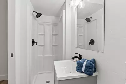 694 S 600 E, River Heights, UT 84321 - Photo 14