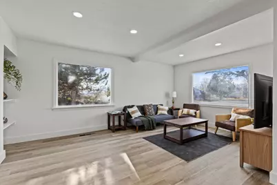 694 S 600 E, River Heights, UT 84321 - Photo 6