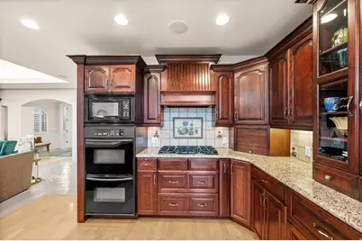 7195 S Villandrie Ln, Salt Lake City, UT 84121 - Photo 12