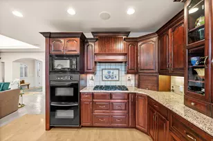 7195 S Villandrie Ln, Salt Lake City, UT 84121 - Photo 12