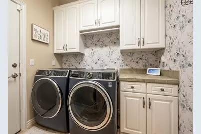 7195 S Villandrie Ln, Salt Lake City, UT 84121 - Photo 18