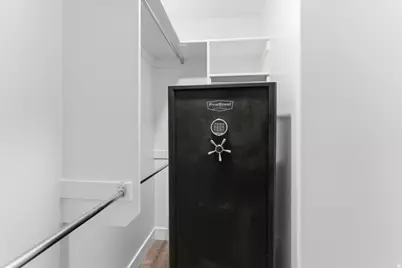 8680 N Shadow Creek Alley, Eagle Mountain, UT 84005 - Photo 16