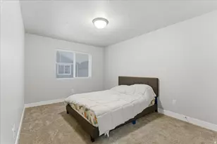 8680 N Shadow Creek Alley, Eagle Mountain, UT 84005 - Photo 14