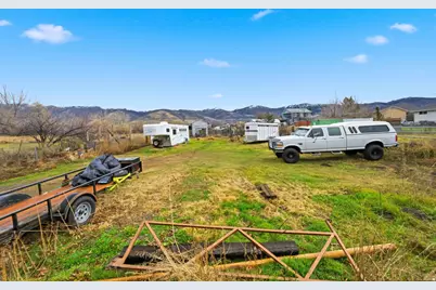 740 N 1100 W, West Bountiful, UT 84087 - Photo 26