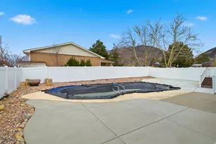 3533 E Country Manor Rd, Cottonwood Heights, UT 84121 - Photo 24