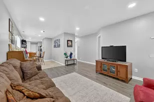 7809 N Ash Point Cir, Eagle Mountain, UT 84005 - Photo 4