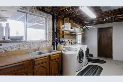 1306 S 325 E, Bountiful, UT 84010 - Photo 46