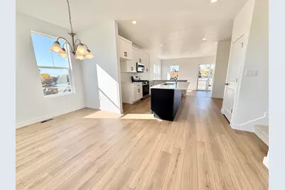1652 N 1600 W, Layton, UT 84041 - Photo 10
