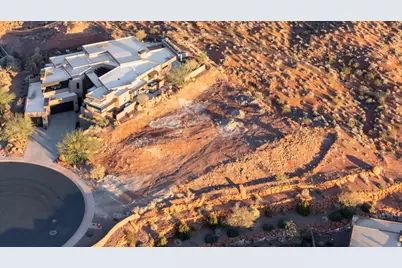 2470 N Kachina Vistas Cir #33, Saint George, UT 84770 - Photo 12