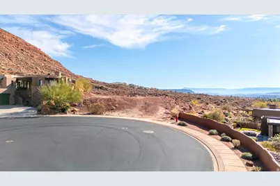 2470 N Kachina Vistas Cir #33, Saint George, UT 84770 - Photo 2