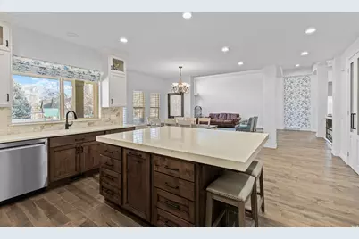186 N Mountain Vistas Rd, Kaysville, UT 84037 - Photo 10