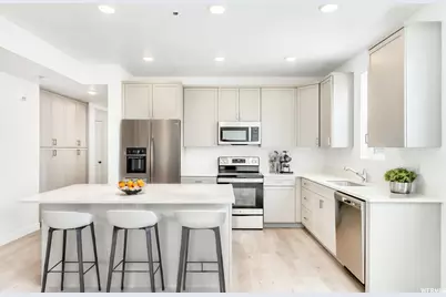 5232 W Black Twig Dr S #201, South Jordan, UT 84009 - Photo 6