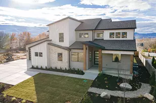 11186 S 1000 E, Sandy, UT 84094 - Photo 2