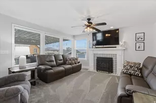 4047 S 2175 W, Roy, UT 84067 - Photo 6