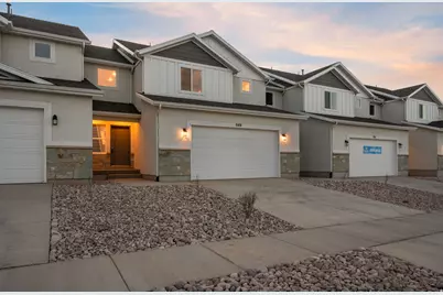 949 N 215 W, Santaquin, UT 84655 - Photo 2