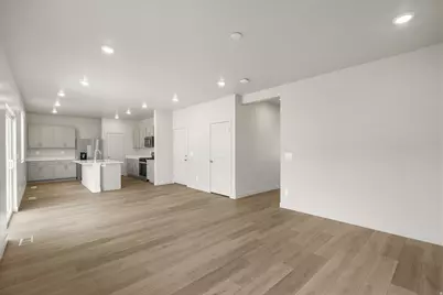 842 N 160 E #17, Santaquin, UT 84655 - Photo 14