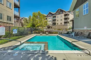 1225 E Wolf Hollow Ln, Holladay, UT 84117 - Photo 6