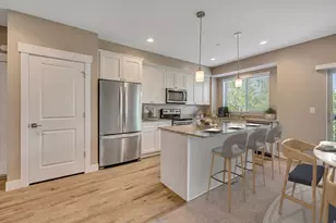 1225 E Wolf Hollow Ln, Holladay, UT 84117 - Photo 2