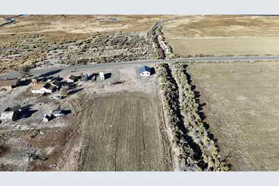 890 E Hatchery Rd, Bicknell, UT 84715 - Photo 30