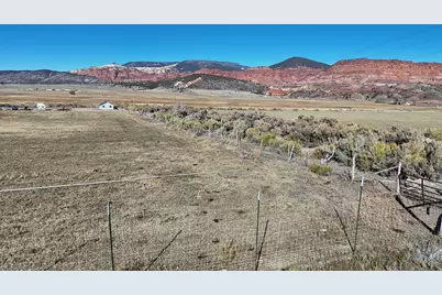 890 E Hatchery Rd, Bicknell, UT 84715 - Photo 20