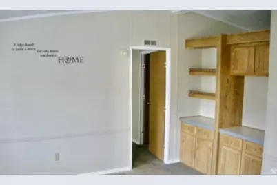 2952 S Whisper St W, West Valley, UT 84120 - Photo 4