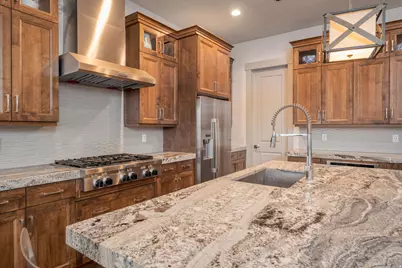 10688 S Dielsdorf Rd E #8, Sandy, UT 84092 - Photo 12