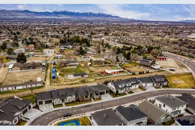 10688 S Dielsdorf Rd E #8, Sandy, UT 84092 - Photo 54