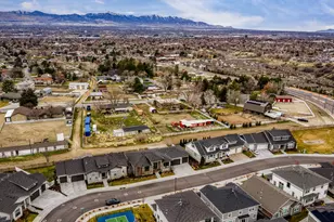 10688 S Dielsdorf Rd E, Sandy, UT 84092 - Photo 54