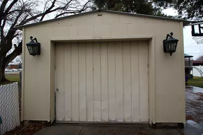 368 S Tremont St, Tremonton, UT 84337 - Photo 22