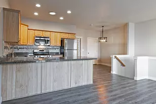 1048 W Shepard Creek Pkwy N, Farmington, UT 84025 - Photo 10