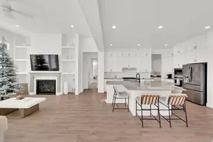 1627 W Maple Ln, Riverton, UT 84065 - Photo 10