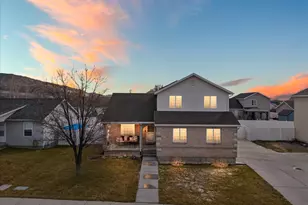 2126 E Lodge Pole Dr, Eagle Mountain, UT 84005 - Photo 1