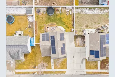 2126 E Lodge Pole Dr, Eagle Mountain, UT 84005 - Photo 46