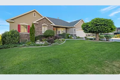 9157 N Canyon Heights Dr, Cedar Hills, UT 84062 - Photo 2