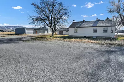 90 N 100 E, Centerfield, UT 84622 - Photo 4