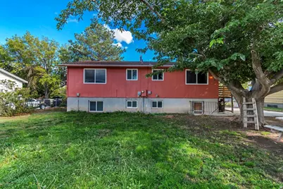 360 Belaire Cir, Grantsville, UT 84029 - Photo 2