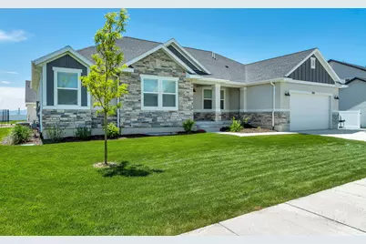 188 E Bruin Dr, Eagle Mountain, UT 84005 - Photo 2