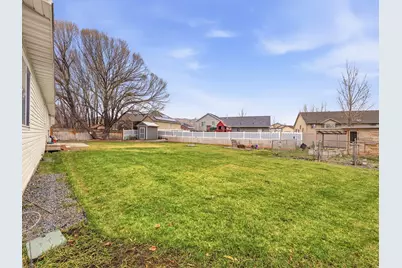 916 W 675 N, Tremonton, UT 84337 - Photo 8
