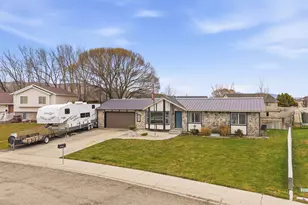 916 W 675 N, Tremonton, UT 84337 - Photo 2