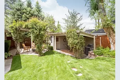 866 S 2300 E, Salt Lake City, UT 84108 - Photo 16