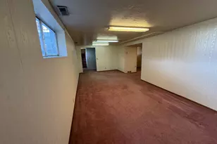 1098 E Lori Way S, Murray, UT 84117 - Photo 28