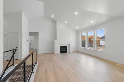 906 E 120 N #25, Tremonton, UT 84337 - Photo 2