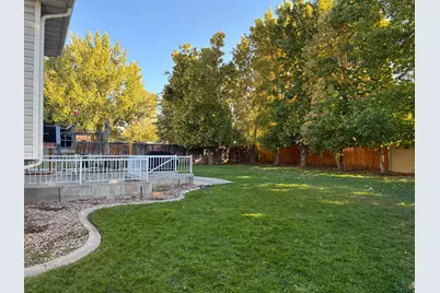 2077 S 1575 W, Syracuse, UT 84075 - Photo 18