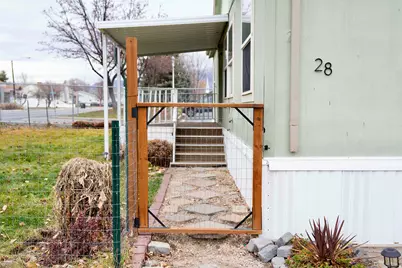 1094 S 450 W, Provo, UT 84601 - Photo 10