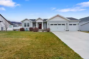 1155 S Red Barn Dr, Santaquin, UT 84655 - Photo 2