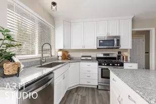 1907 North Bridge Ct, Layton, UT 84040 - Photo 10