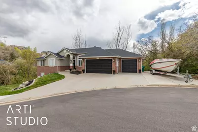1907 N Bridge Ct, Layton, UT 84040 - Photo 4