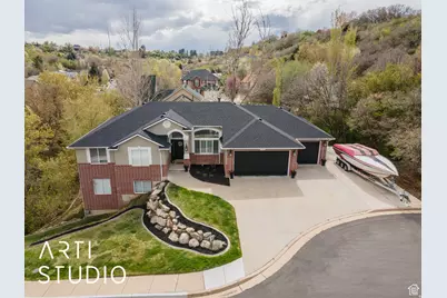 1907 N Bridge Ct, Layton, UT 84040 - Photo 1